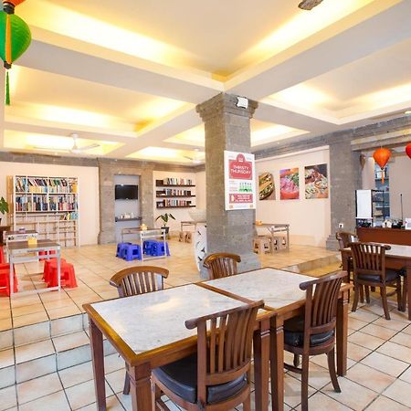 Puri Mesari Hotel Санур Экстерьер фото