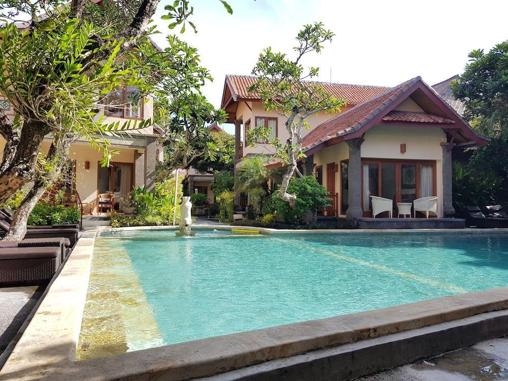 Puri Mesari Hotel Санур Экстерьер фото