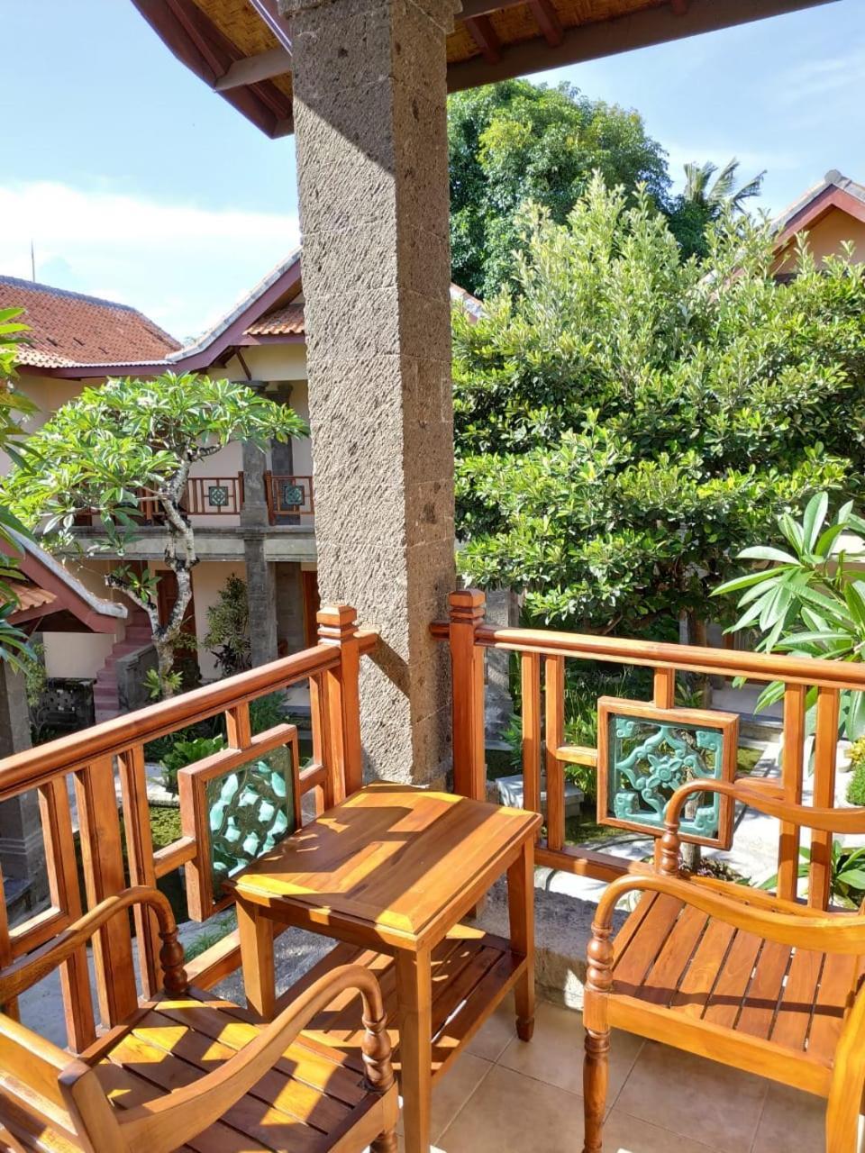 Puri Mesari Hotel Санур Экстерьер фото