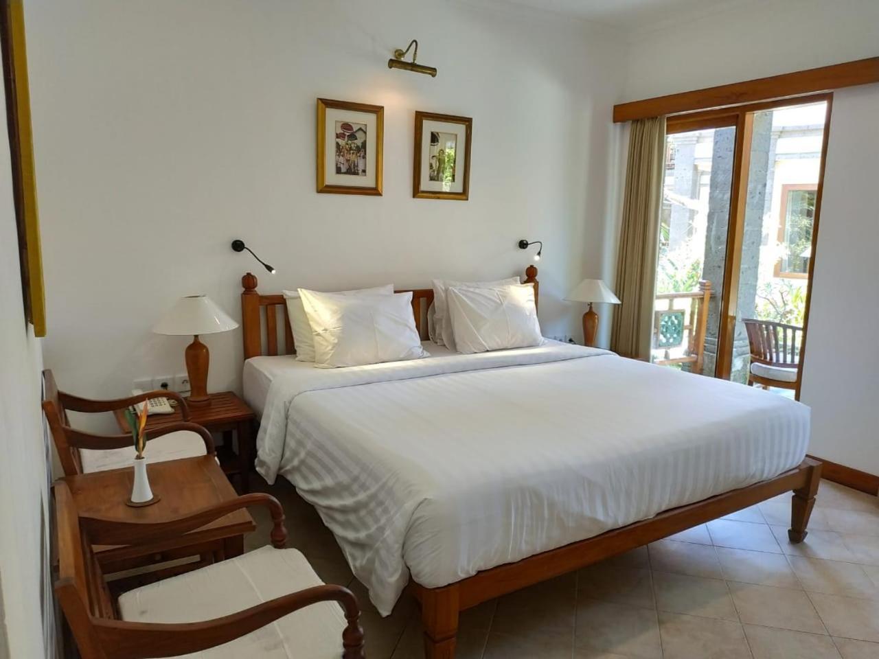 Puri Mesari Hotel Санур Экстерьер фото