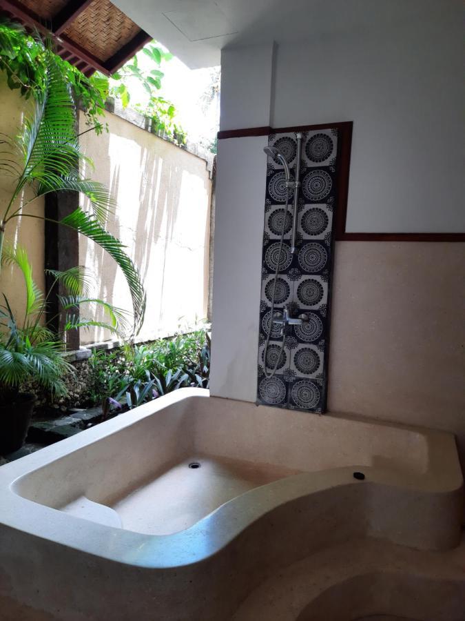 Puri Mesari Hotel Санур Экстерьер фото